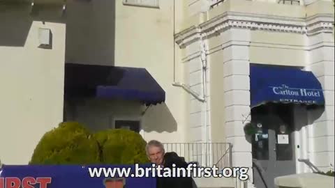 ⛔️ BRITAIN FIRST HOLDS FLASH DEMO OUTSIDE MIGRANT HOTEL IN FOLKESTONE ⛔️