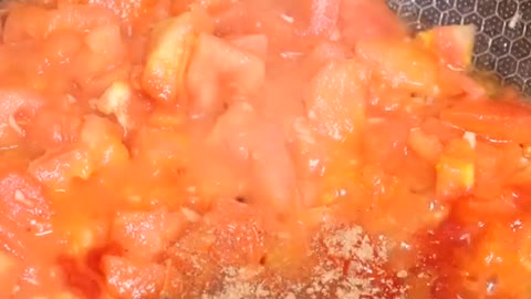 tomato noodle slice soup