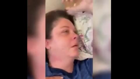 Shocking video of nurse having a bad reaction to the jab
