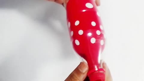 Amazing magic with plastic bottle and balloon