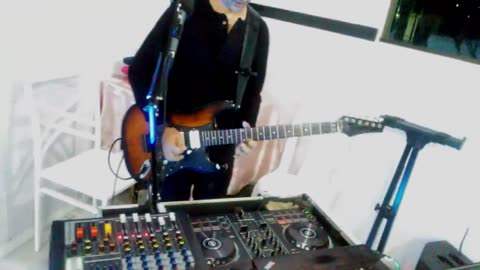 O DJ GUITARRISTA Tocando Aldo Senna - solo de craque