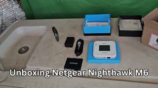Unboxing Netgear Nighthawk M6
