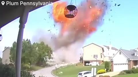 House Explodes In Plum Pennsylvania Likely Due To Natural Gas🙏🙏🙏