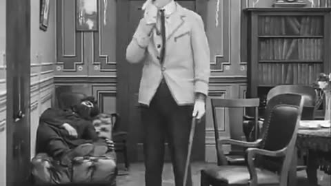 Charlie Chaplin - Shorty