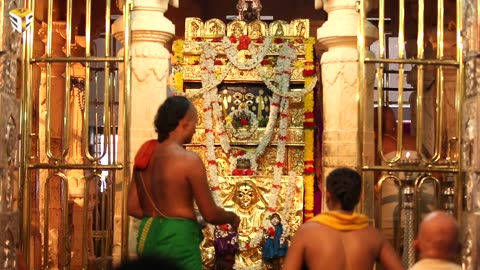 Sri Rgavendhra Swami Matha Maha Mangala Aarti at Mantralayam