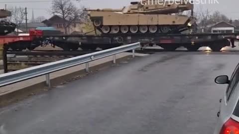2022 12 09 - Carri armati Abrams in transito in Romania
