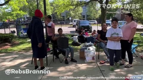 WATCH: Immigrants Make Camp, Scatter Belongings and Trash in Police Stations Around Chicago