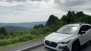 🍎 NW NC Blue Ridge Parkway The Orchard at Altapass Spruce Pine NC Apple orchard 12pm 66°F 🍏