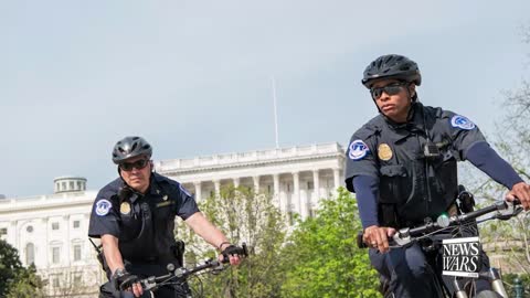 Real situation on Capitol City DC democrat Antifa group Police