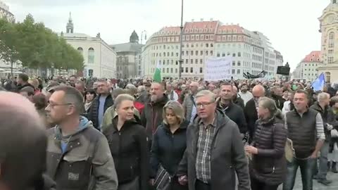 German workers en masse in Dresden against Olaf Scholz