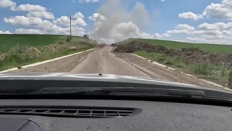 ‼️THE AFP CAMERA CREW CAME UNDER FIRE ON THE ROUTE FROM BAKHMUT TO LYSYCHANSK