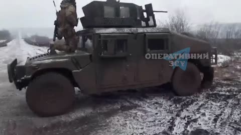 Ukrainian Fires Machine Gun From HMV