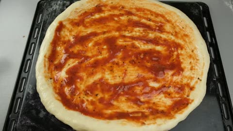 Enjoy the flavors of Italy: Homemade onion pizza