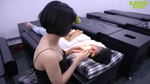 A real flawless massage YouTube star MINH, her barbershop emperor service