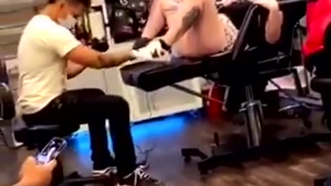Girl do pee on Tattoo maker