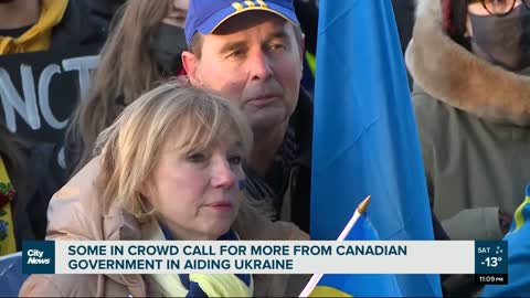 Thousands gather in Winnipeg to show support for Ukraine