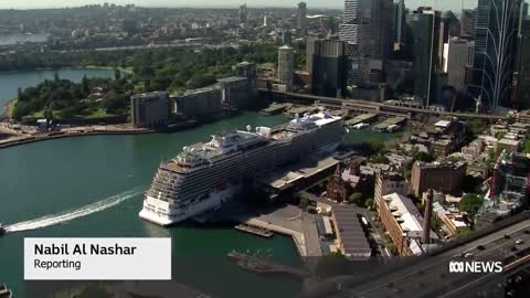 Majestic Princess with 800 COVID-positive passengers docks in Sydney | ABC News