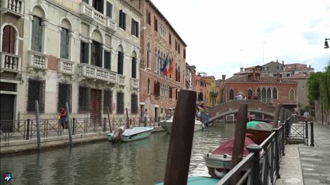 Cinematic Documentary - Tour of Venice - Visiting Top Tourist Attractions in Venice