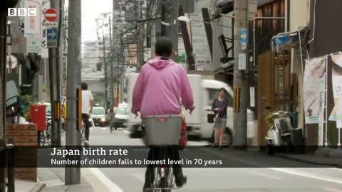Why does Japan have so few children?