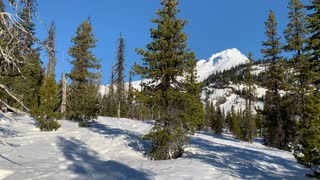 Traversing the Ridgeline towards the Summit – Mount Hood – Oregon – 4K