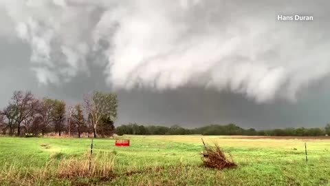 Deadly tornadoes kill two in Oklahoma