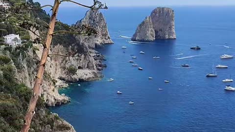 FARAGLIONI DI CAPRI ISLAND NAPLES ITALY