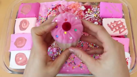 Mixing "pink NUTELMLA"Eyeshadow and Makeup ,Parts , glitter, into slime! satisfying ..