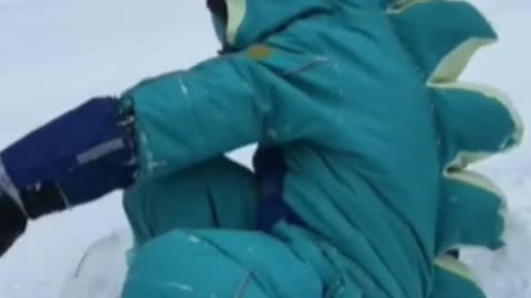 Parents put microphone on snowboarding 4-year-old and capture her inspiring words to herself