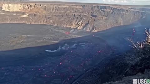 Kilauea volcano erupts on Hawaii
