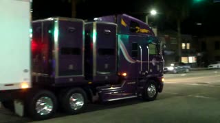 Powered Universal Studio Semi Truck