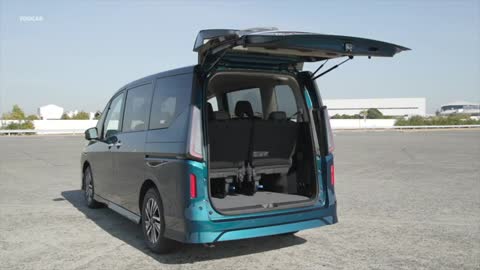 Nissan Serena 2023 HighTech Minivan