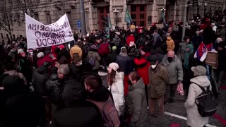 Serbians protesters block govt. building over mining