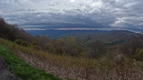 Blue Ridge Parkway Time-Lapse of the clouds watch to see the Elk in the video