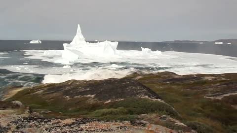 Gigantic iceberg in Greenland collapsing in Disko Bay