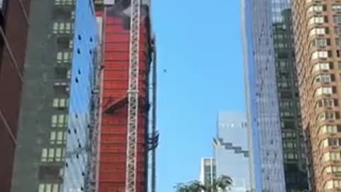 NYC Crane Collapses Due To A Fire🙏🙏🙏