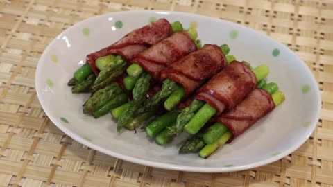 Aspara Bacon Recipe - Japanese Cooking 101