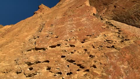 Central Oregon – Smith Rock State Park – Rock Climber's Base Camp – 4K