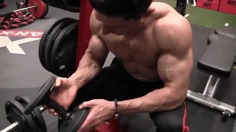 [The BEST Dumbbell Exercises for BICEPS]stress_medial_elbow_tendon