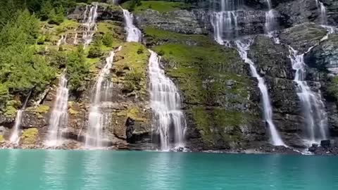 Oeschinensee Lake