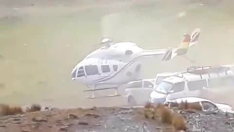 Danger, danger Helicopter falling, saving lives 🚁🚁🚁🚁 VIRAL