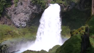 Relaxing 3-Hour Video of Large Waterfall