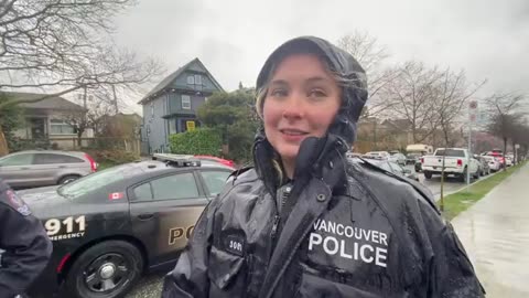 Vancouver PD officer laughed as Billboard Chris is throttled by a trans lunatic. Then lies!