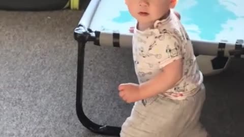 Funny baby dance 🤪- Funny Baby