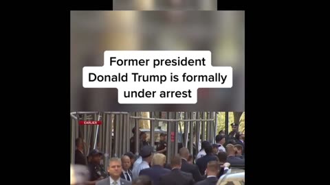 Former president Donald trump formally under arrest : all the crazy outside the Court house