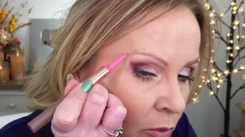 Simple eyebrow tutorial for beginners and women aged 40 to 65+