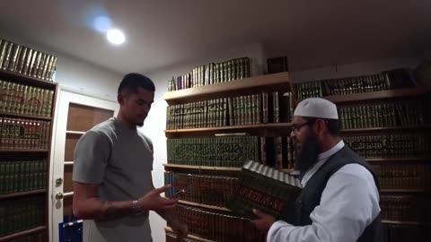 🤯📚 SNEAKO gets Exclusive Tour of Shaykh Uthman's Library❗#sneako