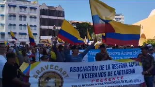 Protesta de militares y policías reservistas en Cartagena