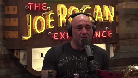 JRE and Dave Portnoy Talk Andrew Tate Arrest