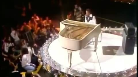 Jerry Lee Lewis - Chantilly Lace (1973)