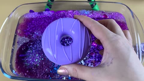 PURPLE SLIME | Mixing makeup and glitter into Clear Slime | Satisfying Slime Videos